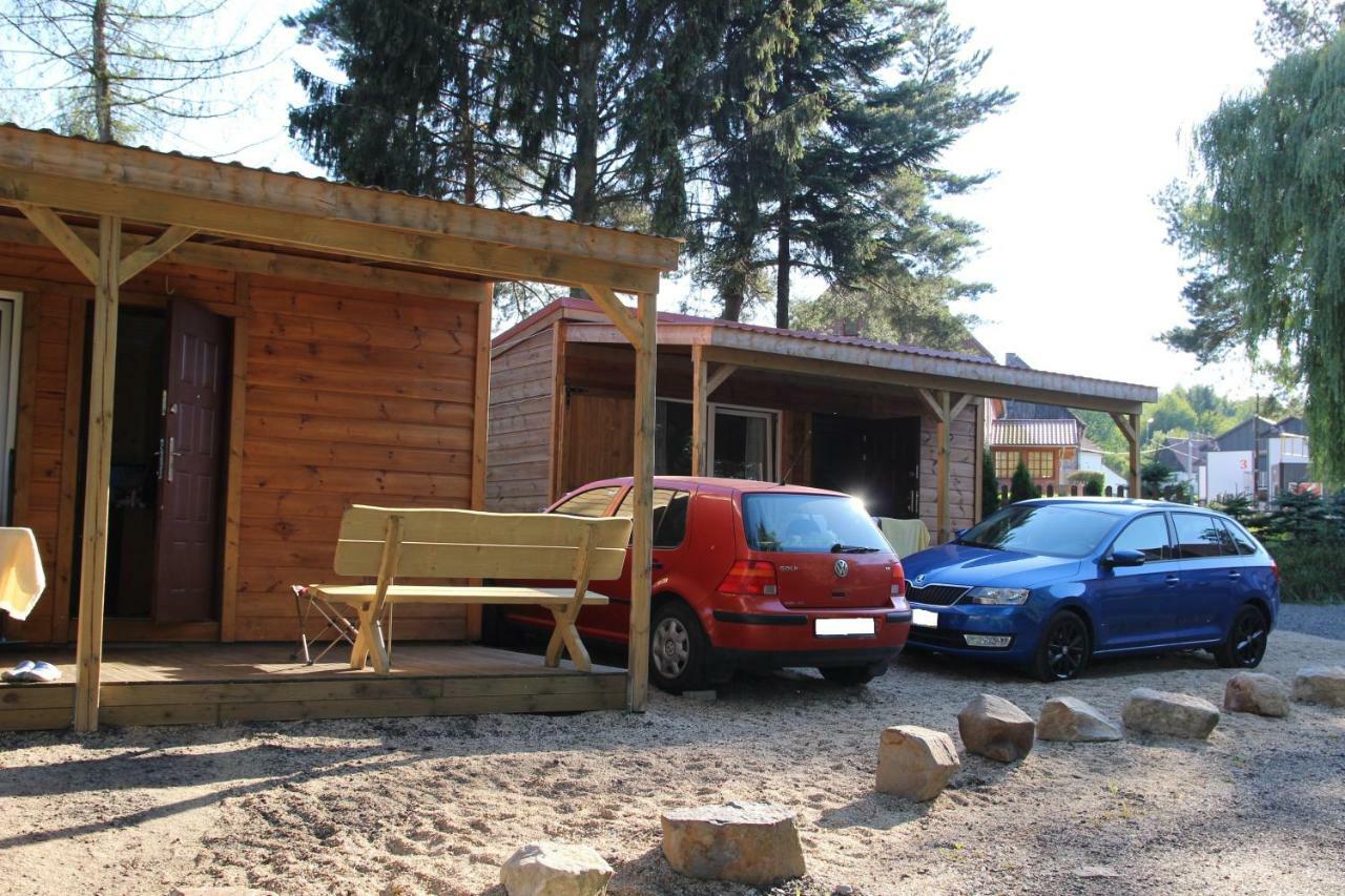 Domki Nad Jeziorem W Karlowicach Karlowice Exteriör bild